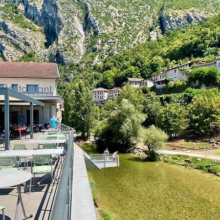 Hotel Du Musee De L'Eau ปงต์-อ็อง-รัวย็องส์ ภายนอก รูปภาพ