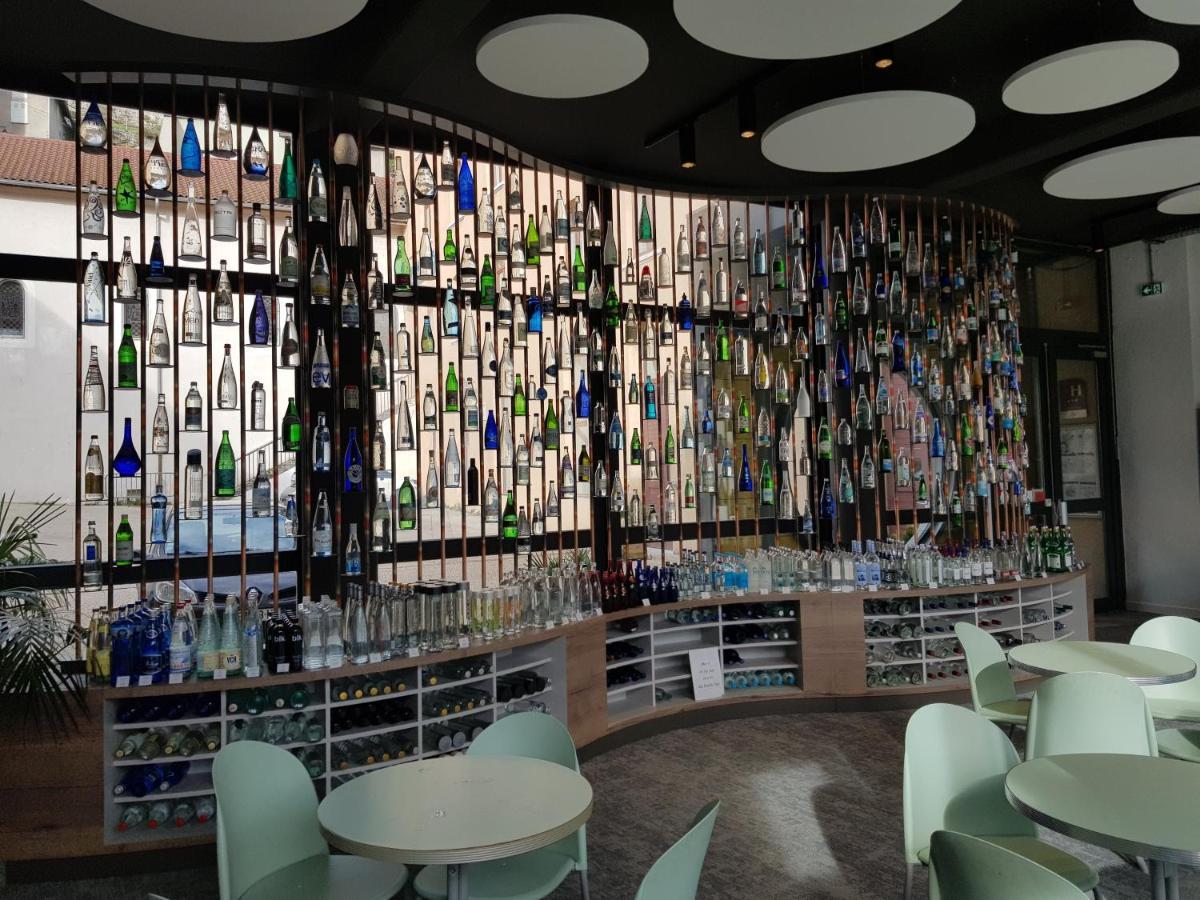 Hotel Du Musee De L'Eau ปงต์-อ็อง-รัวย็องส์ ภายนอก รูปภาพ